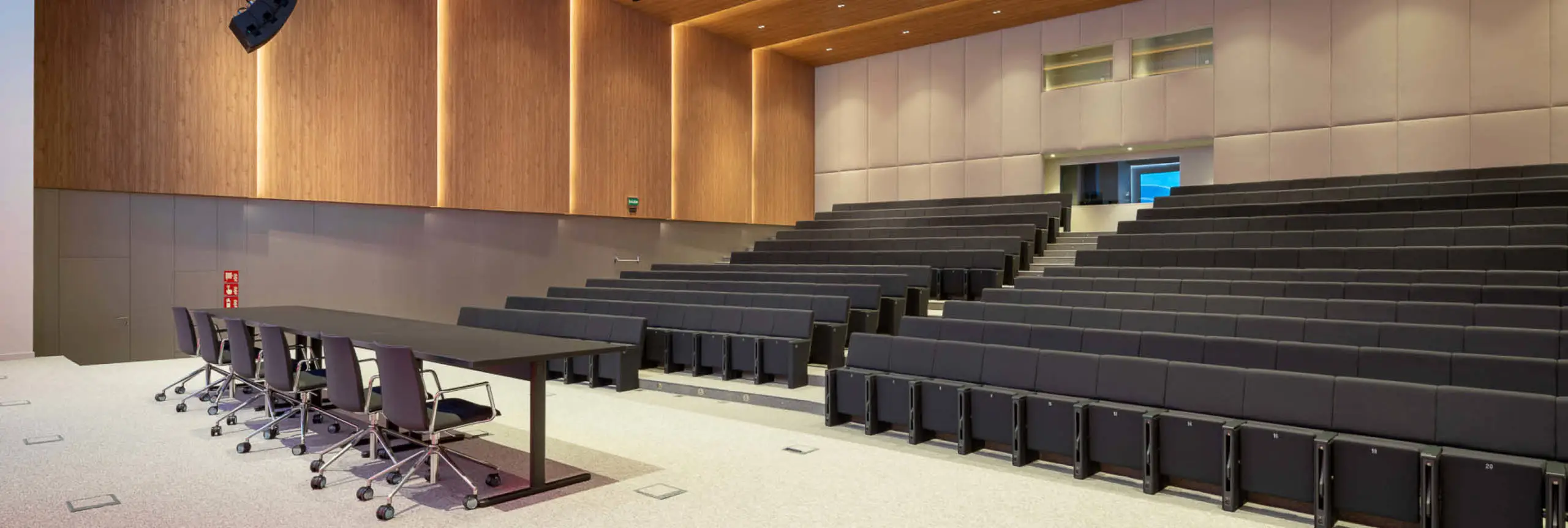 Butacas para auditorio de Workplace