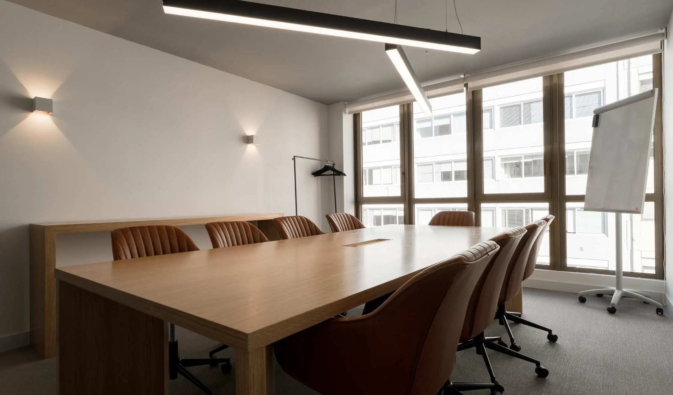Espacio de reuniones en oficina Coworking