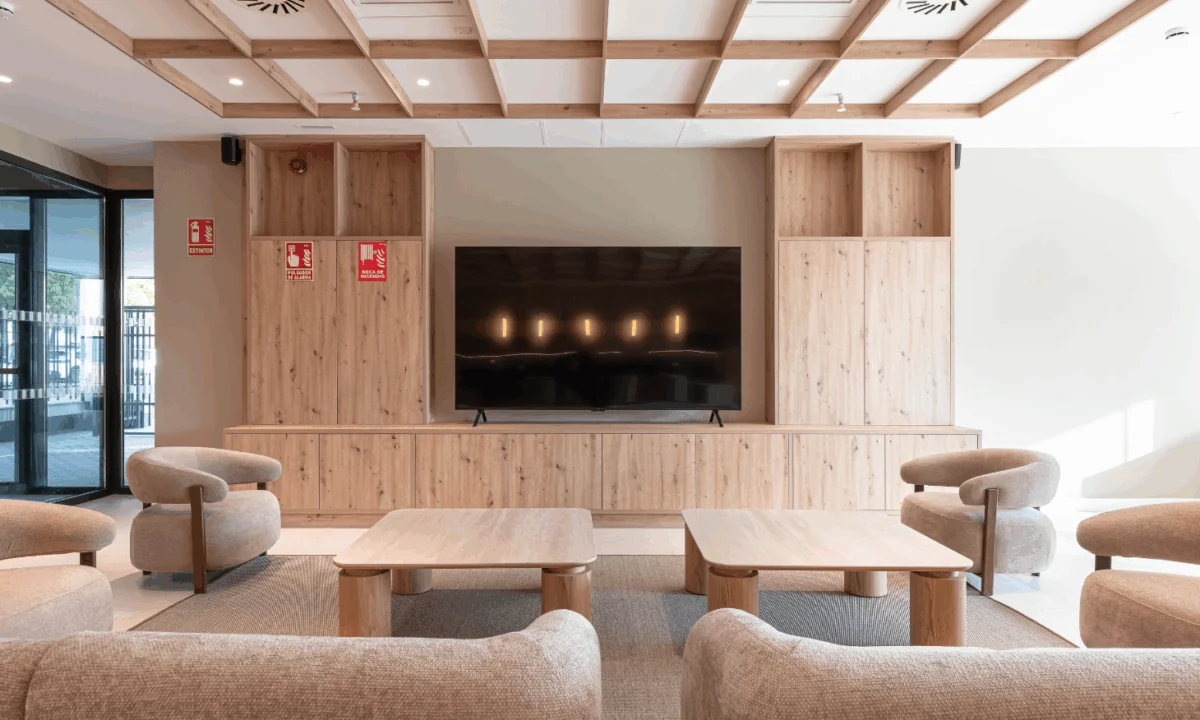 Carpintería a medida en zonas compartidas de Flex Living