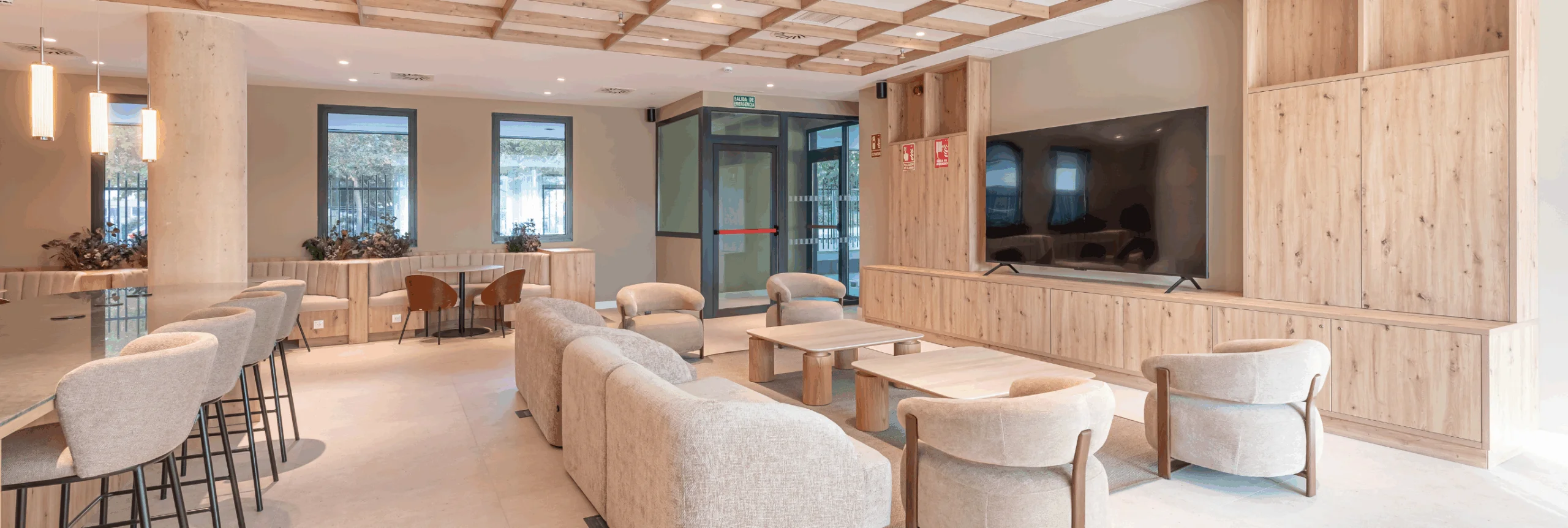 Carpintería a medida en zonas compartidas de Flex Living