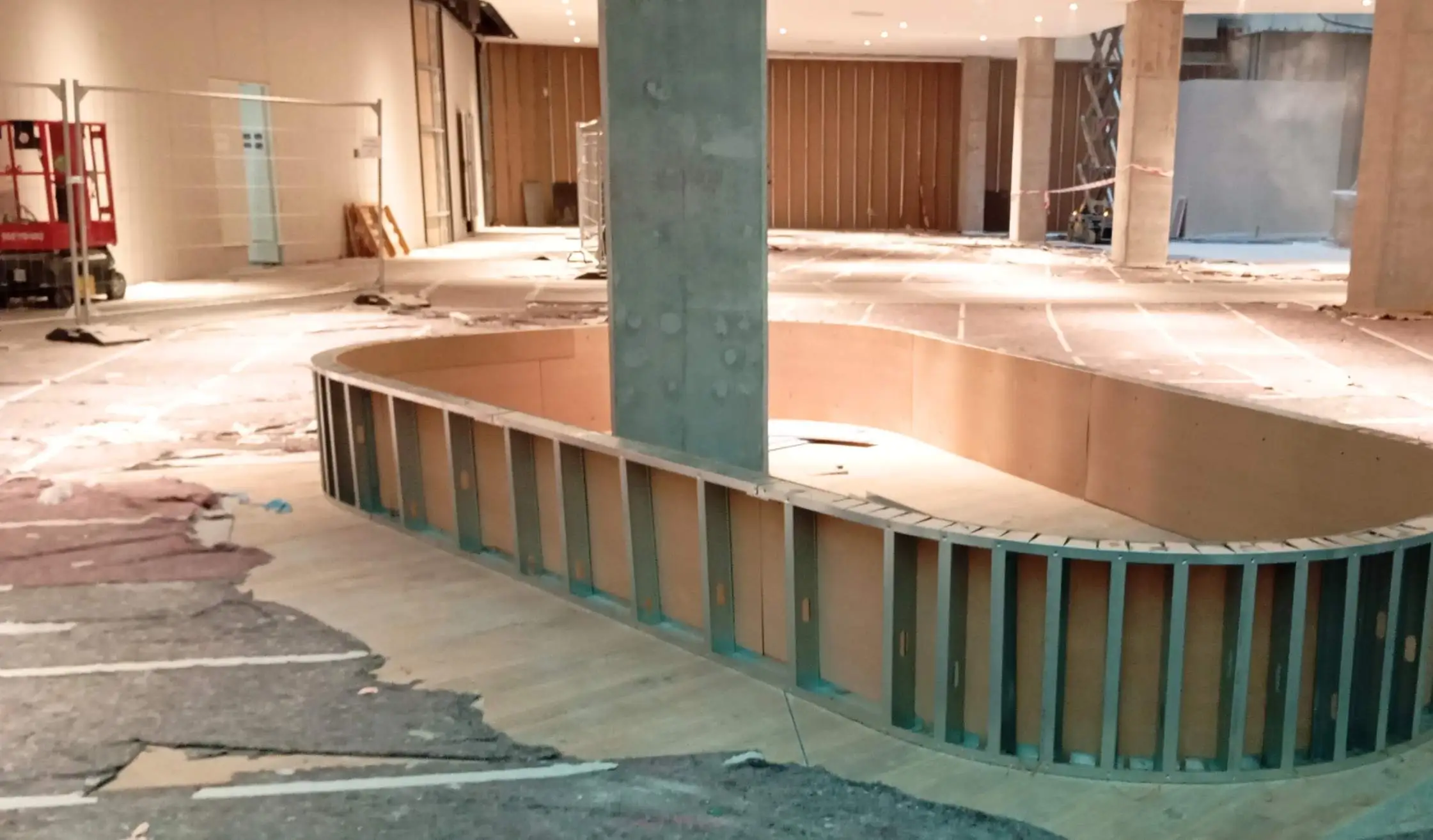 Proceso de fabricación y suministro de piezas de carpintería a medida